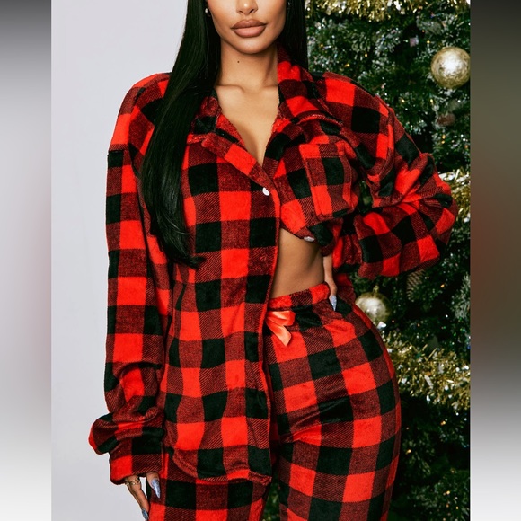 NWOT Baby It's Cold Plush PJ Pant Set - Red/Black - Picture 3 of 7